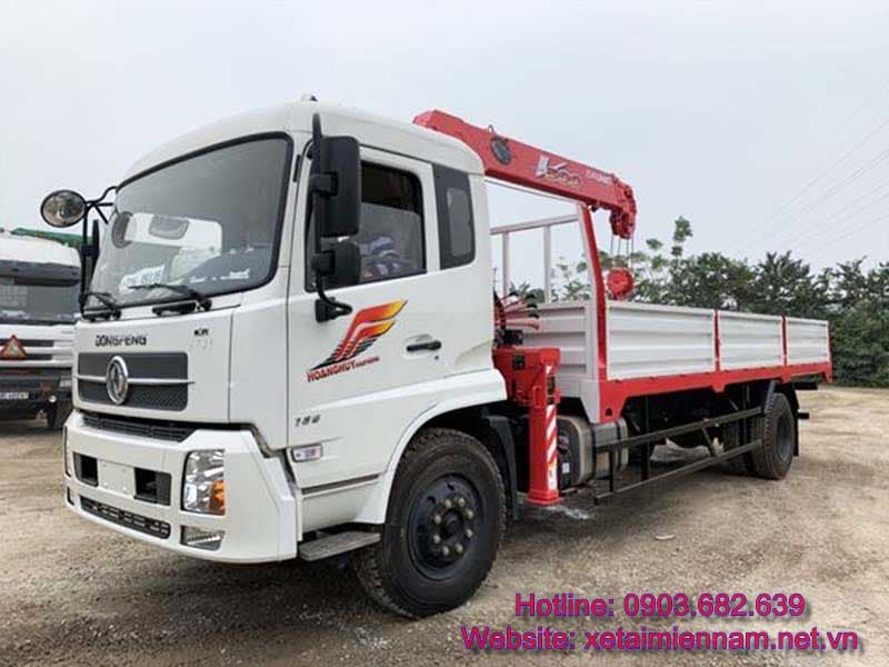 Xe Cẩu DONGFENG 5 Tấn B180 Gắn Cẩu Unic