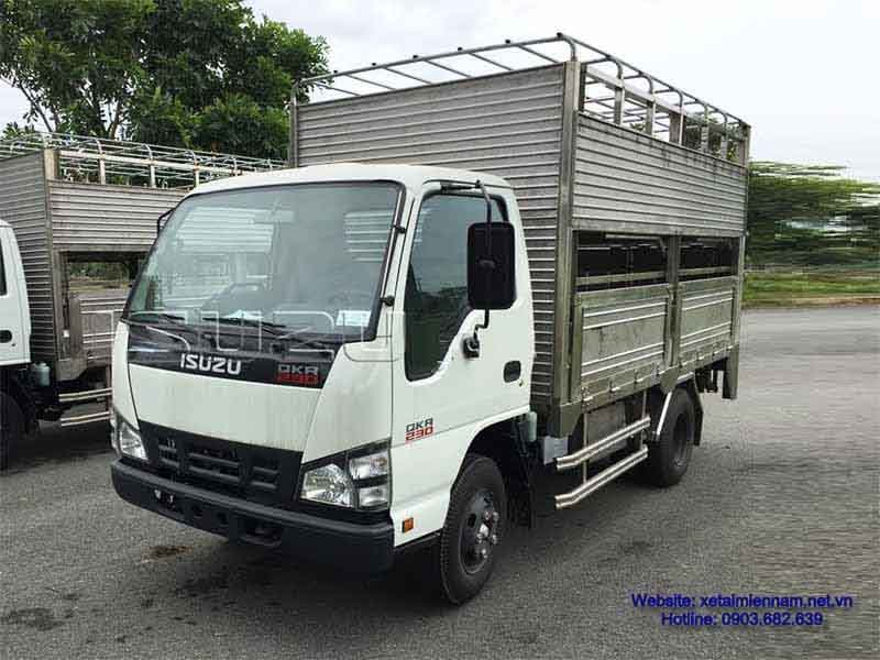 Xe Chở Gia Súc ISUZU Tải Trọng 1.9 Tấn