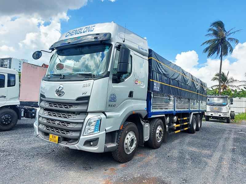 Xe Tải Chenglong 4 chân Tải trọng 17.95 Tấn Thùng Mui Bạt 9.5M-9.7M 1