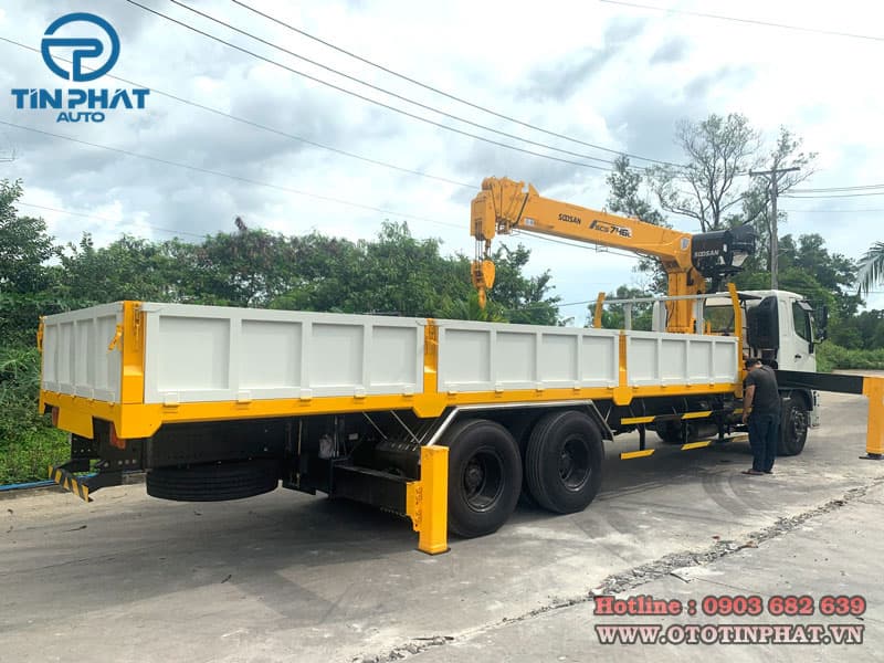Xe Tải HINO 3 Chân FL8JW7A 12 tấn gắn cẩu SOOSAN 746L 3