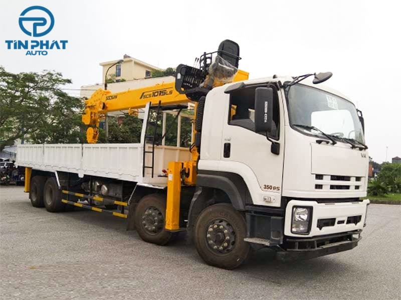 Xe Cẩu ISUZU 4 Chân Gắn Cẩu Soosan 12 Tấn