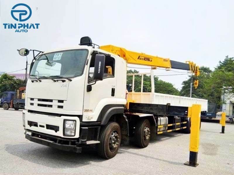 Xe Cẩu ISUZU 4 Chân Gắn Cẩu Soosan 12 Tấn 2