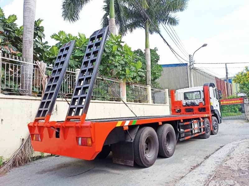 Xe Nâng Đầu Hyundai HD320-Chở Xe Công Trình 3