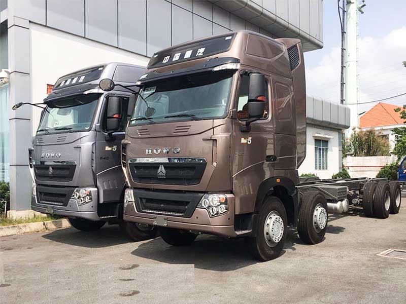 Xe Tải Howo 4 Chân Tải 17.8 Tấn Thùng Mui Bạt 4