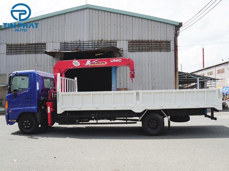 Xe tải HINO FC9JLTC 6 tấn gắn cẩu UNIC URV344 3