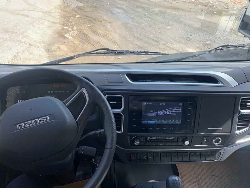 Xe Tải Isuzu 3.5 Tấn VM Thùng Dài 6.2 Mét 4