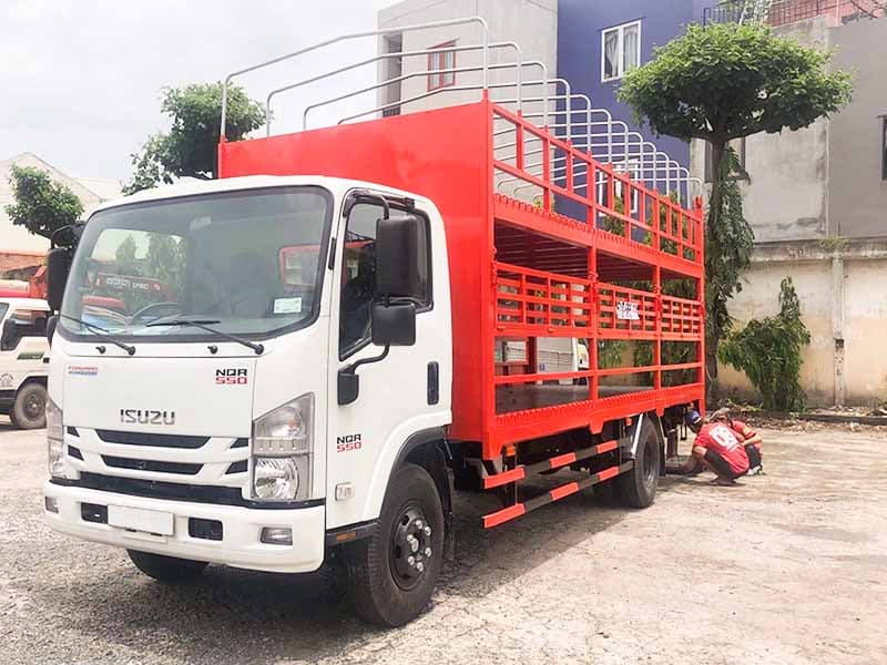 Xe Tải Isuzu 5 Tấn Chở xe Máy Thùng 2 Tầng