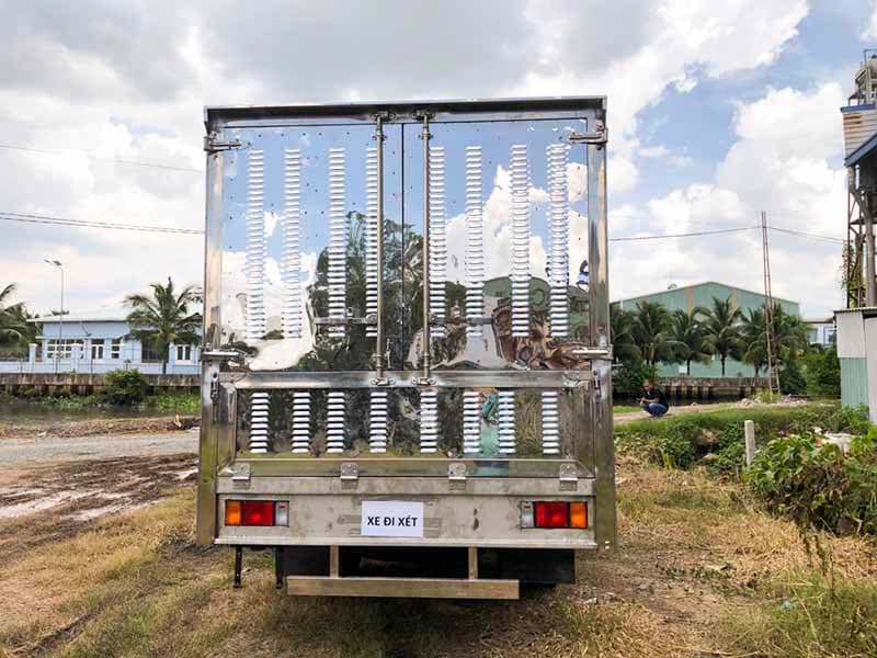 Xe Tải Chở Gà con Isuzu 1.8 Tấn thùng 4.3m 3
