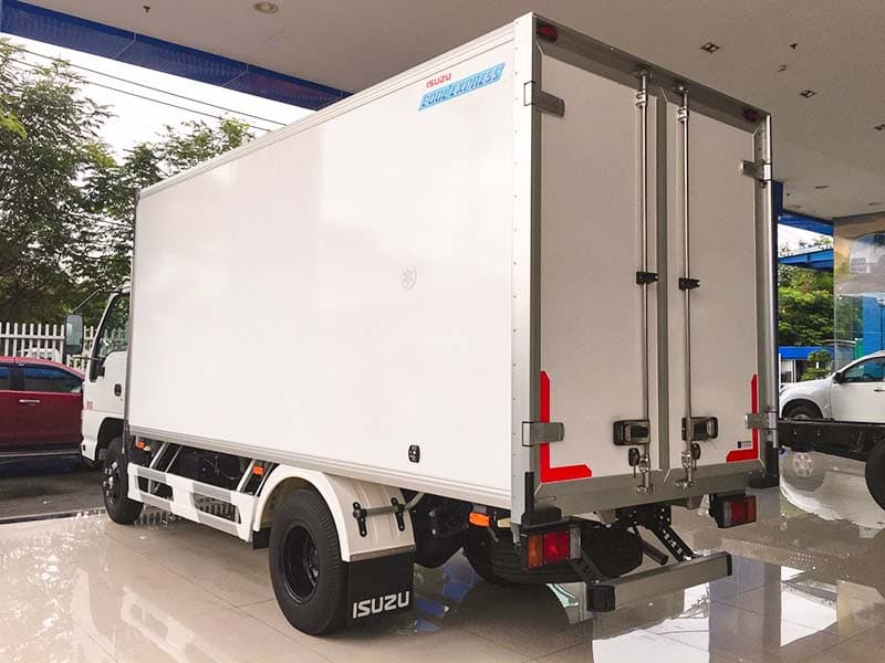 Xe Tải Isuzu 1.9 Tấn Thùng Đông Lạnh 4