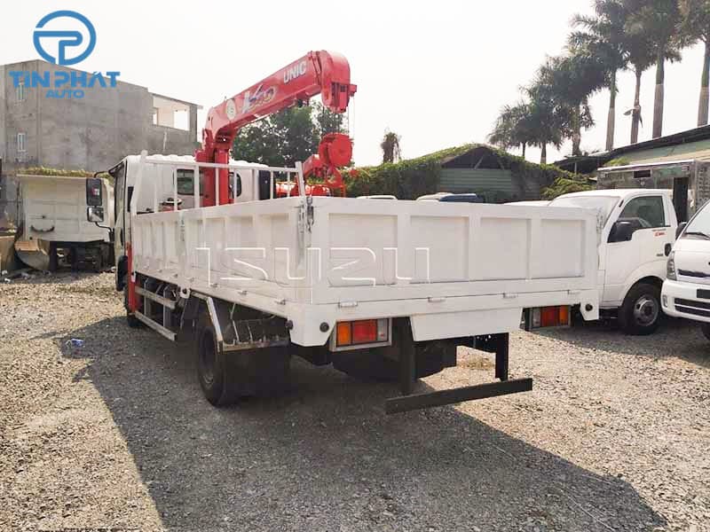 Xe Tải Isuzu NPR400 Gắn Cẩu Unic 3 Tấn 2