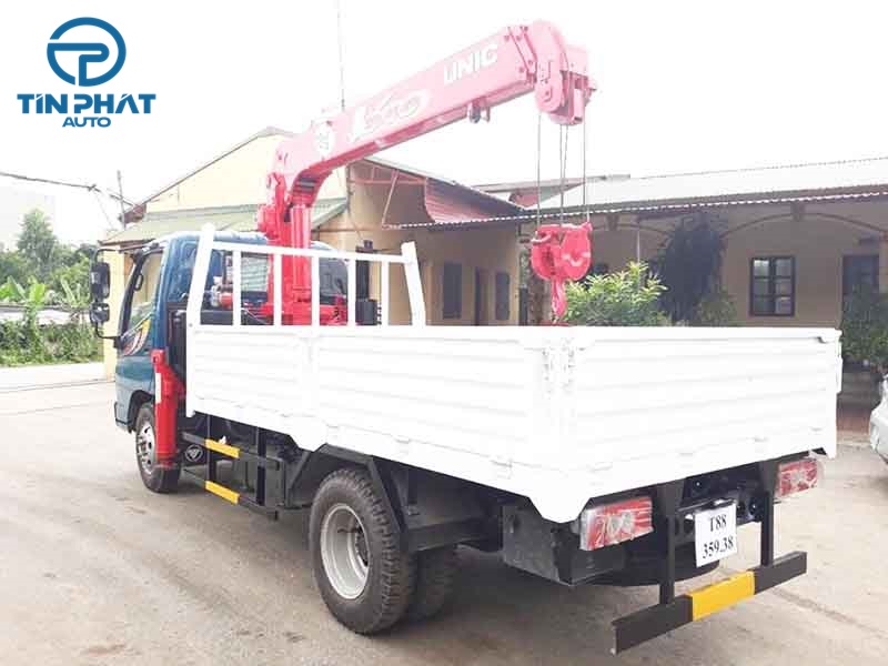 Xe tải Thaco Olin gắn cẩu Unic