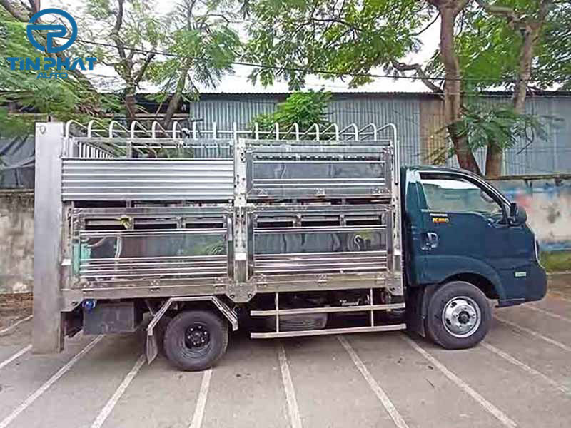 Xe KIA Chở gia súc
