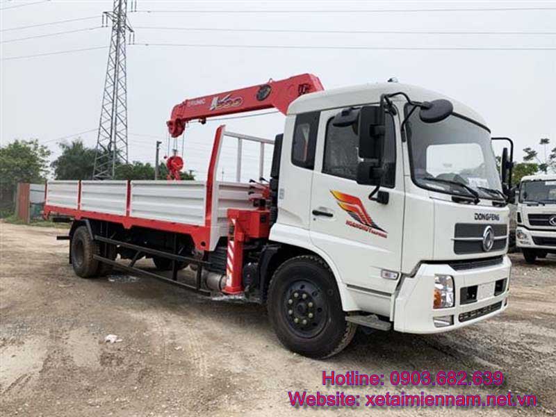 xe-cau-dongfeng-2chan-b180-gan-cau-unic