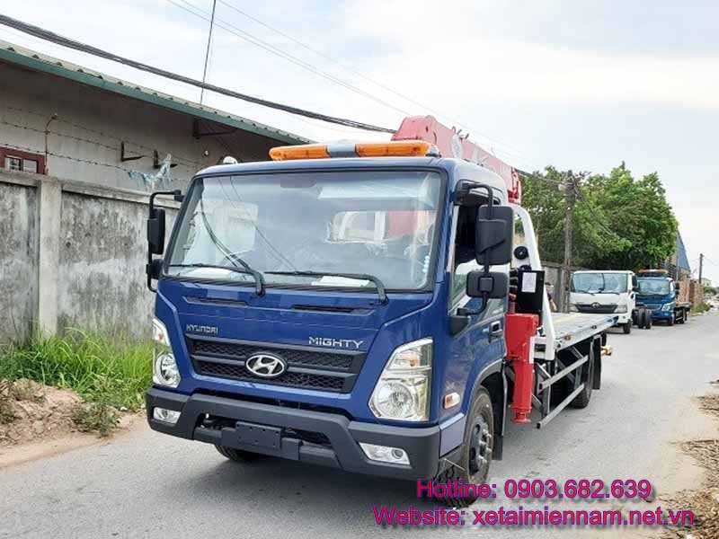 xe-cuu-ho-san-truot-gan-cau-hyundai-ex8