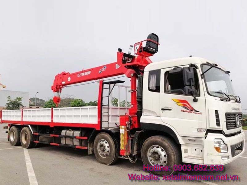 xe-dongfeng-hoang-huy-4-chan-gan-cau-kanlim