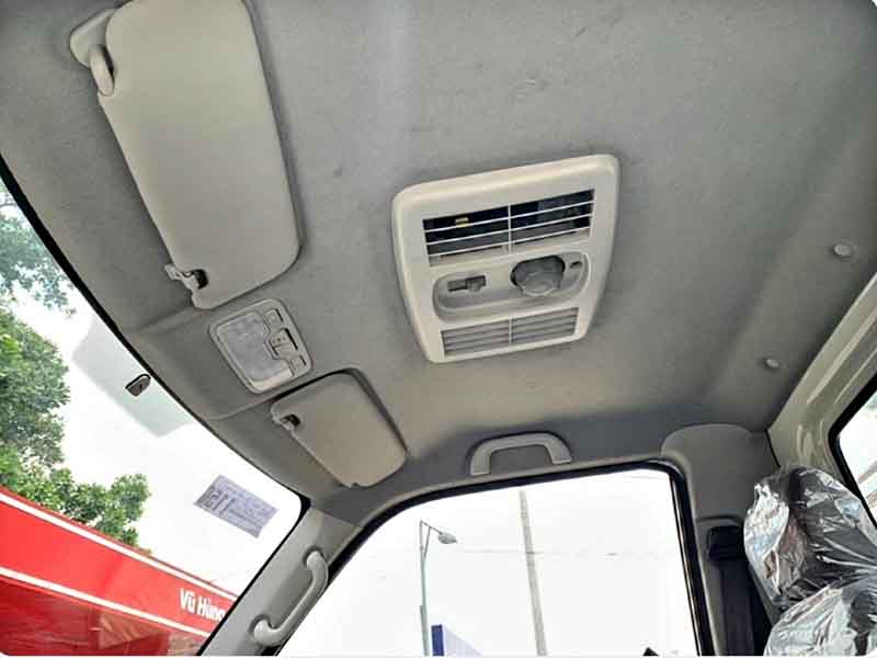 xe-tai-jac-x150-cua-lay-gio-troi