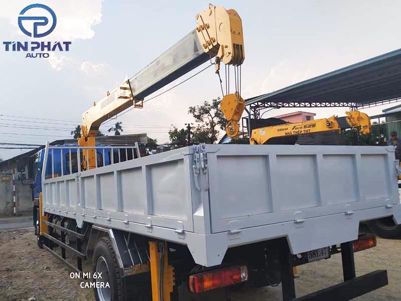 Xe cẩu Thaco Auman C160