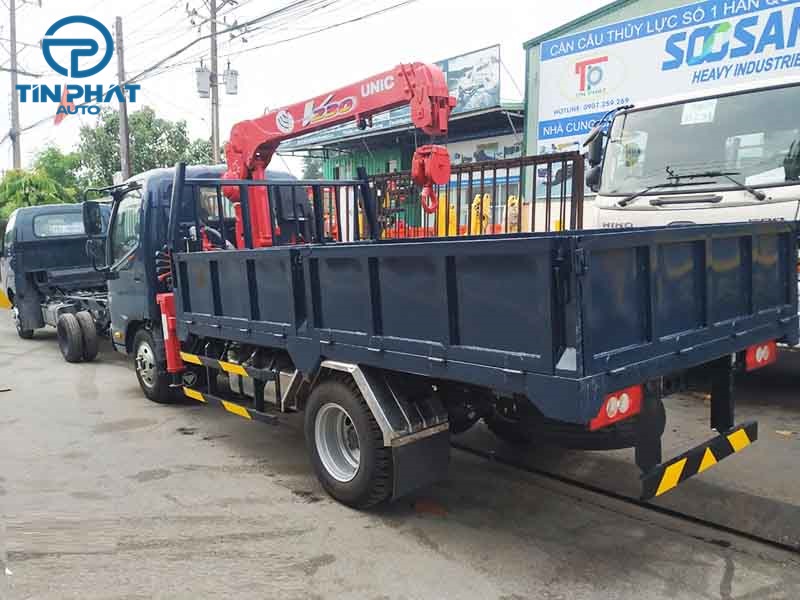 Xe tải Thaco 350 gắn cẩu