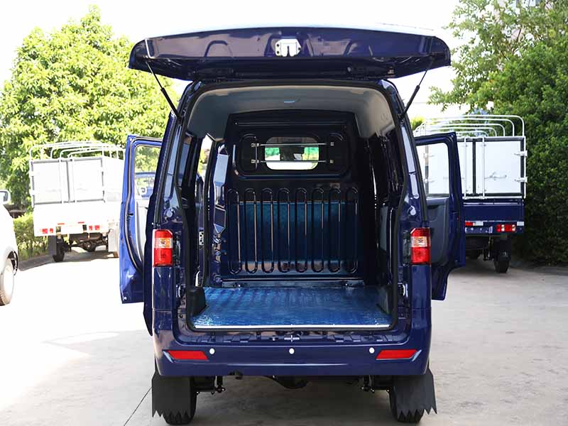 xe-tai-van-dongben-2cho-930kg