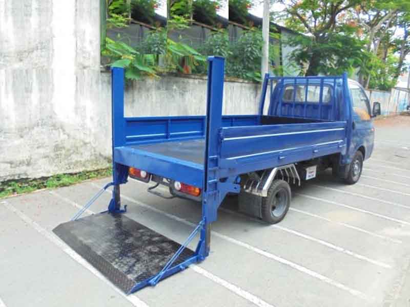 xe-tai-hyundai-poter-1t5-thung-lung-bung-nang