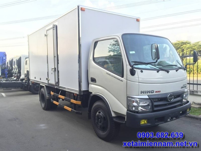 Hino Dutro WU342 130 HD được nhập khẩu từ Indonesia