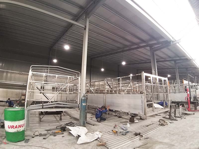 sửa chữa thùng xe tải