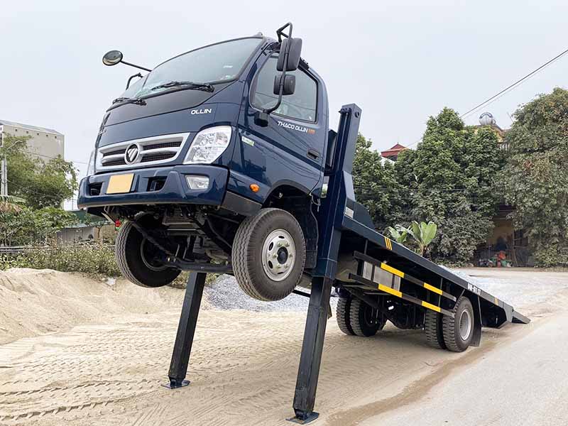 Thaco ollin 6t9 chở máy công trình