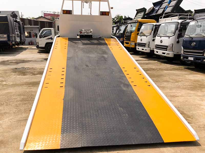 isuzu cứu hộ giao thông