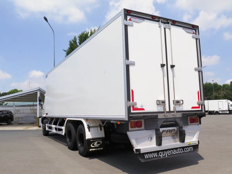 Xe đông lạnh hino 15 tấn