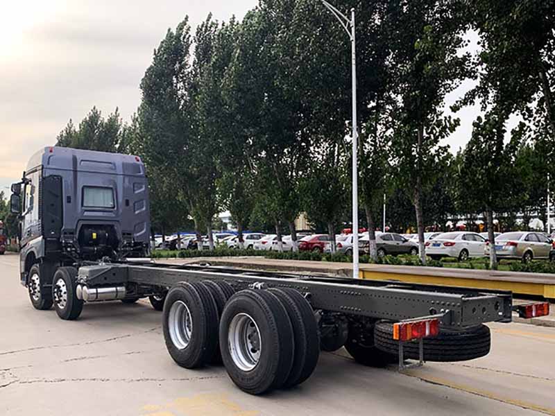 Xe tải howo 4 chân
