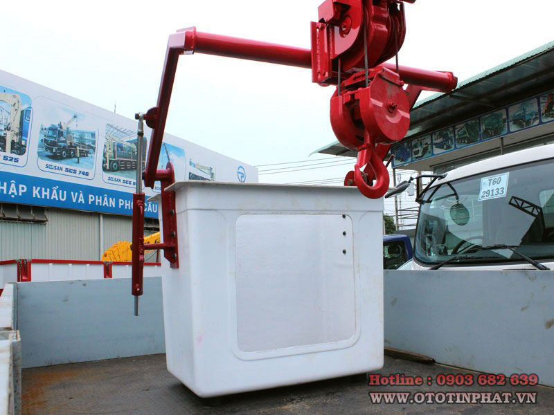 Xe Tải Hino XZU730l Gắn Cẩu Unic 3 Tấn