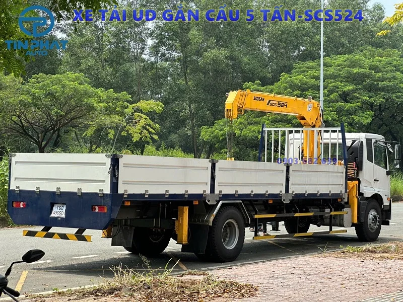 Xe cẩu 5 tấn